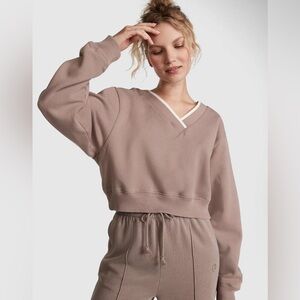 NWT Victoria's Secret PINK
Premium Fleece V-Neck Pullover Size XL
